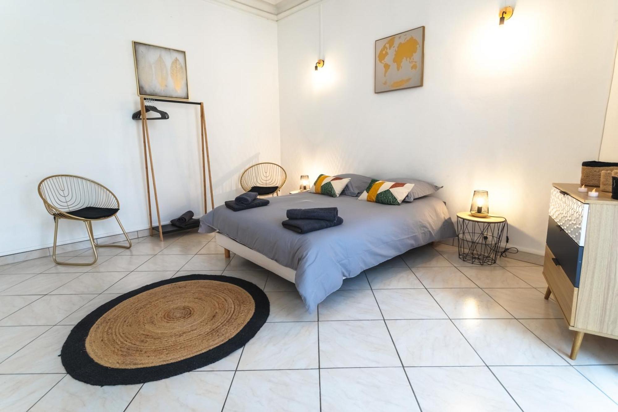 Le Albert 1Er Beziers Appartements Tout Equipes Béziers Exterior foto